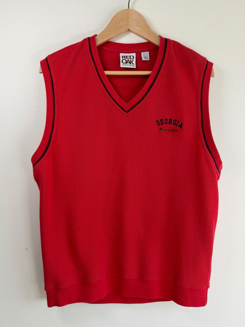 Red Oak Georgia Bulldogs Sweater Vest Knit Red V-Neck Cotton Blend Size L